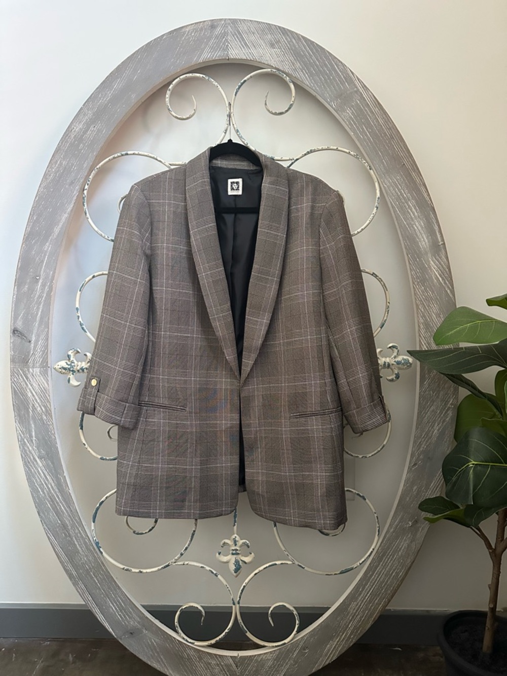 Anne Klein Gray Plaid Blazer with Subtle Taupe Windowpane
